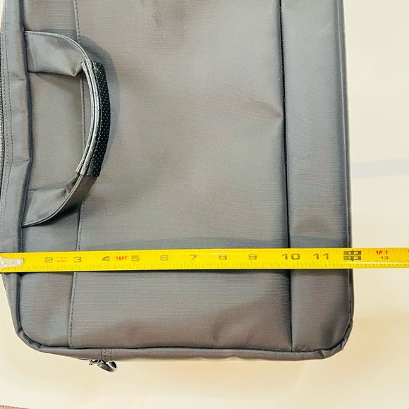 Brinch BW-205 laptop messenger bag **No shoulder strap - Picture 7 of 7